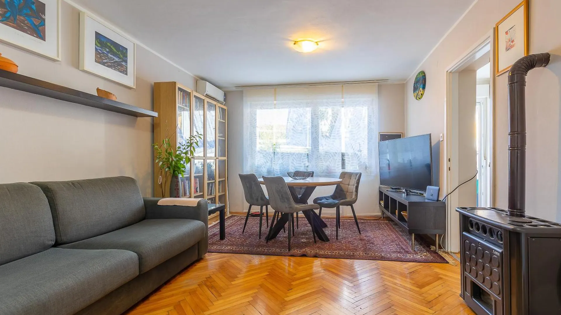 Manu Apartment Pula 0*,  Croatia